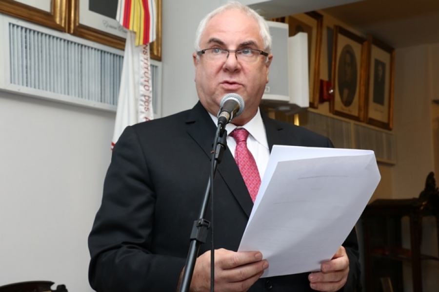 Schlesinger: "Infelizmente se veem na batalha cotidiana forense episódios em que advogados são humilhados pela condição de pedinte imposta pela estrutura do Poder Judiciário".