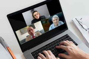  Da esq. para a dir., no alto, Ana Amélia Menna Barreto; embaixo, Paulo Renato Fernandes e Margarida Pressburger