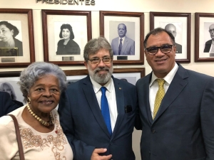 Da esq. para a dir., Edmée da Conceição Ribeiro Cardoso, Sidney Seixas de Santana e Jorge Folena