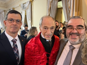 Da esq. para a dir., Fábio Túlio Barroso, Eugenio Raúl Zaffaroni e Manoel Moraes