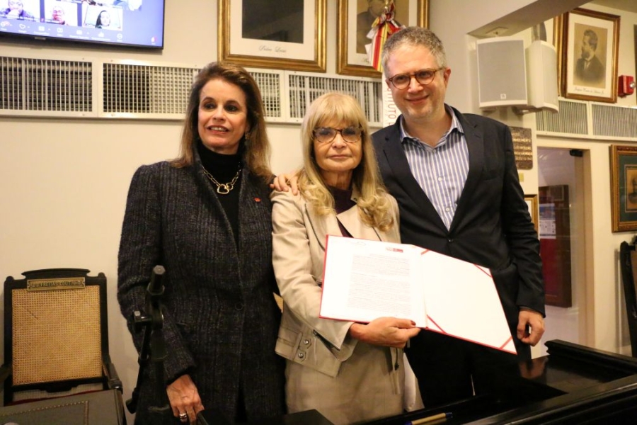 Da esq. para a dir., Adriana Brasil Guimarães, Rita Cortez e Joaquim Tavares de Paiva Muniz