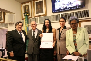  Da esq. para a dir., Bernardo Gicquel, Adilson Pires, Jamile Santana Mothé, Adriana Brasil Guimarães e Edmée da Conceição Cardoso