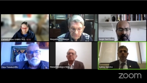 Da esq. para a dir., em cima, Carmela Grüne, Margarida Pressburgues e Sérgio Sant'Anna; embaixo, Francisco Carlos Teixeira, Manuel Domingos Neto e Sydney Sanches