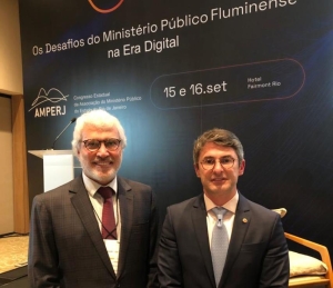 Da esq. para a dir., Carlos Eduardo Machado e Cláudio Henrique Viana