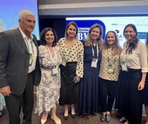Da esq. para a dir., Luiz Claudio Duarte, Mônica  Salles (vice-presidente de Integração de ADRs do CBMA), Adriana Brasil Guimarães, Liana Goberg Valdetaro (vice-presidente de Integração de ADRs do CBMA), Carla Maria Alcofra e Marina Souza (presidente do CBMA)