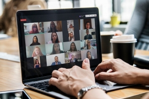 Paraninfa de jovens advogados, Rita Cortez defende classe politicamente esclarecida