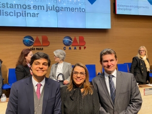 Da esq. para a dir., Leonardo Sica, Luciana Barcellos Slosbergas e Florisvaldo Antonio Fiorentino Junior