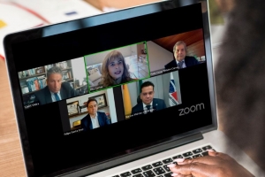 Advogados defendem que tecnologia não pode ampliar distanciamento da magistratura 