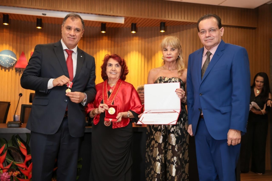 Da esq. para a dir., Jorge Rubem Folena, Fides Angélica Omatti, Rita Cortez e Álvaro Mota