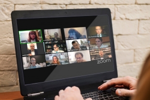 Expansão do home office é destaque no segundo dia do encontro dos representantes estaduais do IAB