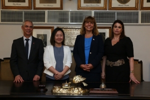 Da esq. para a dir., Paulo Maltz, Anna Shum, Erin O'Hara O'Connor e Adriana Brasil Guimarães
