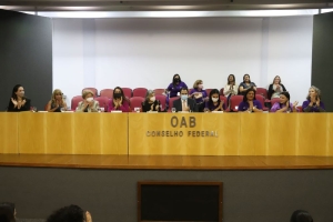 ‘O assédio é uma face da violência, que cresceu muito na pandemia’, afirma a presidente do IAB 