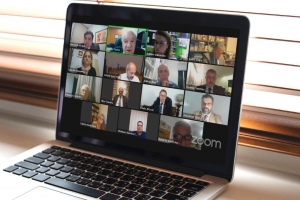 PEC de Flávio Bolsonaro que dificulta desapropriação é considerada inconstitucional pelo IAB 