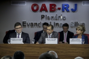 Da esq. para a dir., Luciano Bandeira, Bruno Dauaire e Rita Cortez