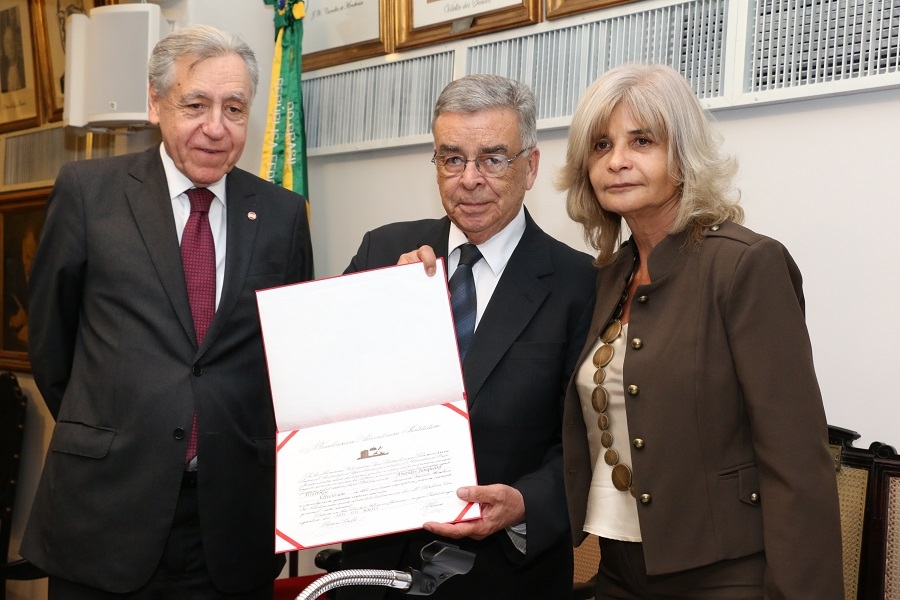 Jacksohn Grossman, Aristides Junqueira e Rita Cortez, que presidiu a sessão ordinária