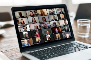 Rita Cortez defende ‘fortes investimentos em educação’, em lançamento de livro pela OAB/RJ 