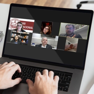  A partir do alto à esquerda, no sentido horário, Adriana Brasil Guimarães, Maria Regina da Costa Duarte, José Vicente Santos de Mendonça, Manoel Messias Peixinho, Nilson Reis e Emerson Affonso da Costa Moura