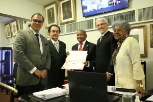 Da esq. para a dir., Jorge Rubem Folena, Edmundo Franca de Oliveira, Agostinho Campos, Carlos Eduardo Machado e Edmée da Conceição Ribeiro Cardoso