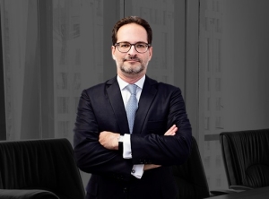 Rodrigo Lins e Silva Candido de Oliveira