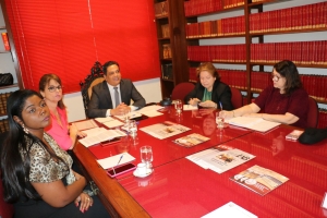 Da esq. para a dir., Elisabeth Baraúna, Adriana Guimarães, Marcos Vinicius Rodrigues, Gloria Marcia Percinoto e Sonia Klausing