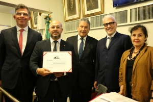 Da esq. para a dir., Luciano Bandeira, Marcus Alexandre Garcia Neves, Antônio Laért Vieira Junior, Carlos Eduardo Machado e Hetilene Tostes