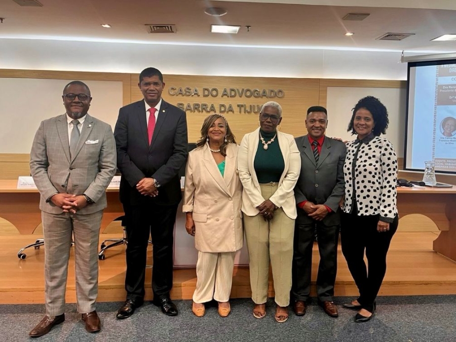Da esq para a dir., Luiz Henrique de Oliveira Júnior, José Agripino Oliveira, Suely Beatriz, Elisabeth Santos, Wanderson Edson da Silva e Larissa de Morais