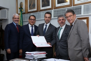 Da esq. para a dir., Carlos Eduardo Machado, Daniel Apolônio Vieira, Bruno Mendes Lopes, Sydney Sanches e Antonio Laért Vieira Junior