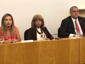 Da esq. para a dir., Noemia Porto, Rita Cortez e Antônio Fabrício de Matos Gonçalves