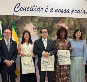 Da esq. para a dir., Marcus Vinícius Cordeiro, Monica Puglia, Roque Lucarelli, Monica Alexandre e Mauren Xavier Seeling