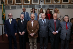 Rita Cortez e membros do Conselho Superior empossados imediatamente após a eleição