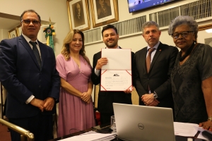 Da esq. para a dir., Jorge Rubem Folena, Angela Dias, Marcos Palermo, Sydney Sanches e Edmée da Conceição Cardoso