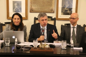 Da esq. para a dir., Marcia Dinis, Sydney Sanches e Márcio Barandier