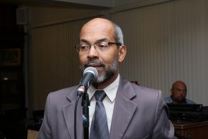 Membros da Comissão de Direito da Integração dão entrevista a emissora de rádio da Argentina