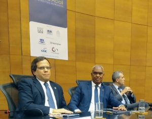 Da esq. para a dir., Bruno Hazan, Paulo Fernando de Castro e Humberto Dalla Bernardino de Pinho