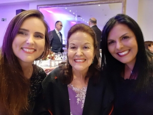 Da esq. para a dir., Carmela Grüne, Sulamita Santos Cabral e Tânia Regina Silva Reckziegel