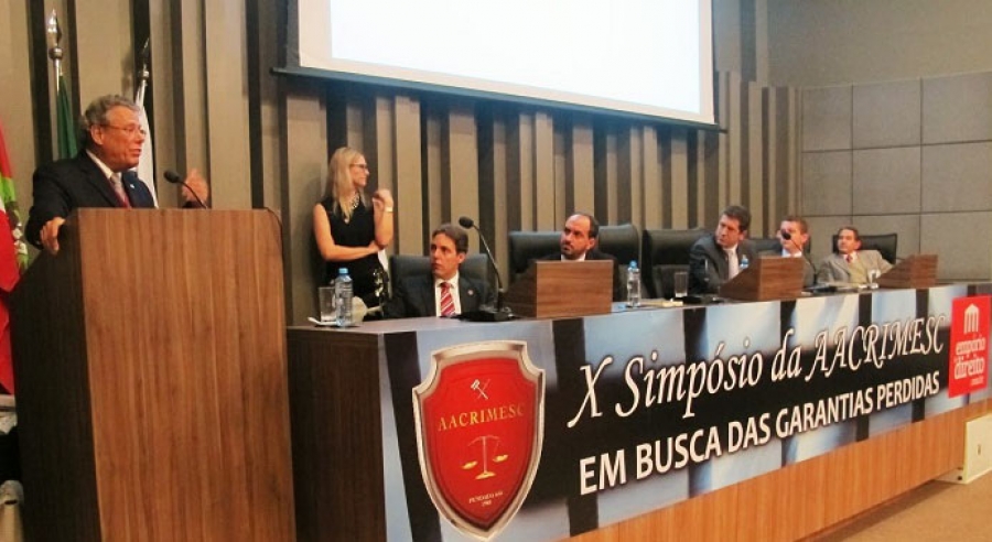 Técio é condecorado em SC com a Medalha Evilásio Neri Caon