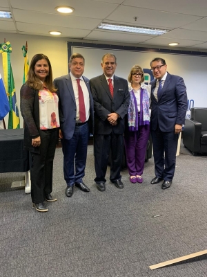 ​​​​​​​ Da esq. para a dir., Claudia Marcia de Carvalho Soares, Bérith Citro Lourenço Marques Santana, José da Fonseca Martins Junior, Mery Bucker Caminha e Daniel Apolônio Vieira.