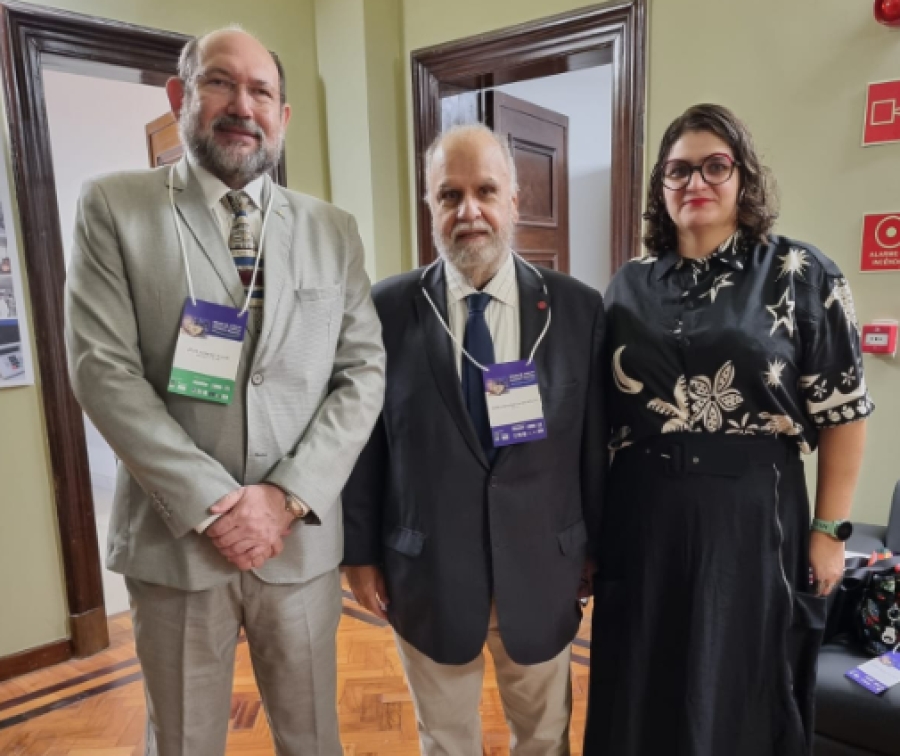 Da esq. para a dir., Jean Albert de Souza Saadi, Armando Silva de Souza e Tamima Moya de Souza