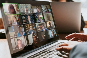 Votação pela internet nas eleições de 2020 é defendida em 1º Encontro dos Representantes Estaduais do IAB