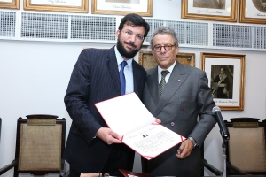 Técio empossa o advogado Fábio Martins de Andrade