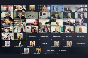 Paulo Lins e Silva critica disputa política em torno da vacina, ao participar de reunião da FIA 