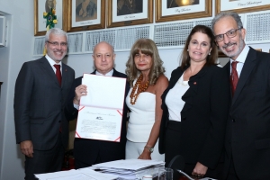Da esq. para a dir., Carlos Eduardo Machado, Luiz Périssé Duarte Junior, Rita Cortez, Adriana Brasil Guimarães e João Theotonio Mendes de Almeida Junior