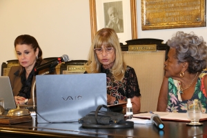 Da esq. para a dir., Adriana Brasil Guimarães, Rita Cortez e Edmée da Conceição Ribeiro Cardoso