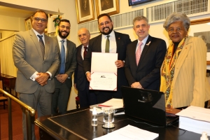 Da esq. para a dir., Jorge Rubem Folena, André Luiz Batalha Alcântara, Adilson Rodrigues Pires, Adolpho Touzon Damião Cordeiro, Sydney Sanches e Edmée da Conceição Cardoso