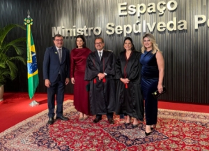  Da esq. para a dir., Joelson Dias, Maís Moreno, Floriano de Azevedo Marques, Estela Aranha e Flávia Garbin