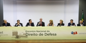 Presidente do IAB diz no CFOAB que o País está ‘a um passo do rompimento do pacto constitucional’