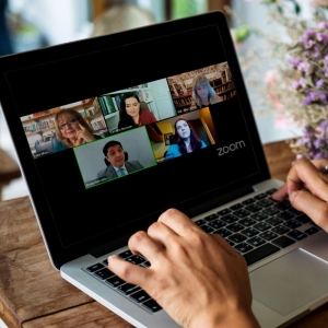 Médicos e advogados defendem limites na oferta de serviços médicos em propaganda 