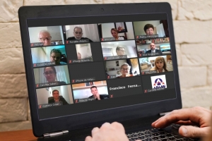 Rita Cortez e Arnon Velmovitsky participam de homenagem da Abami a Sylvio Capanema