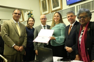Da esq. para a dir., Jorge Rubem Folena, Marcia Dinis, Marcio Barandier, Marina Pinhão Coelho Araújo, Sydney Limeira Sanches e Edmée da Conceição Cardoso