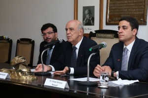 Da esq. para a dir., Fábio Andrade, Adilson Rodrigues Pires e Felipe Kertesz Renault